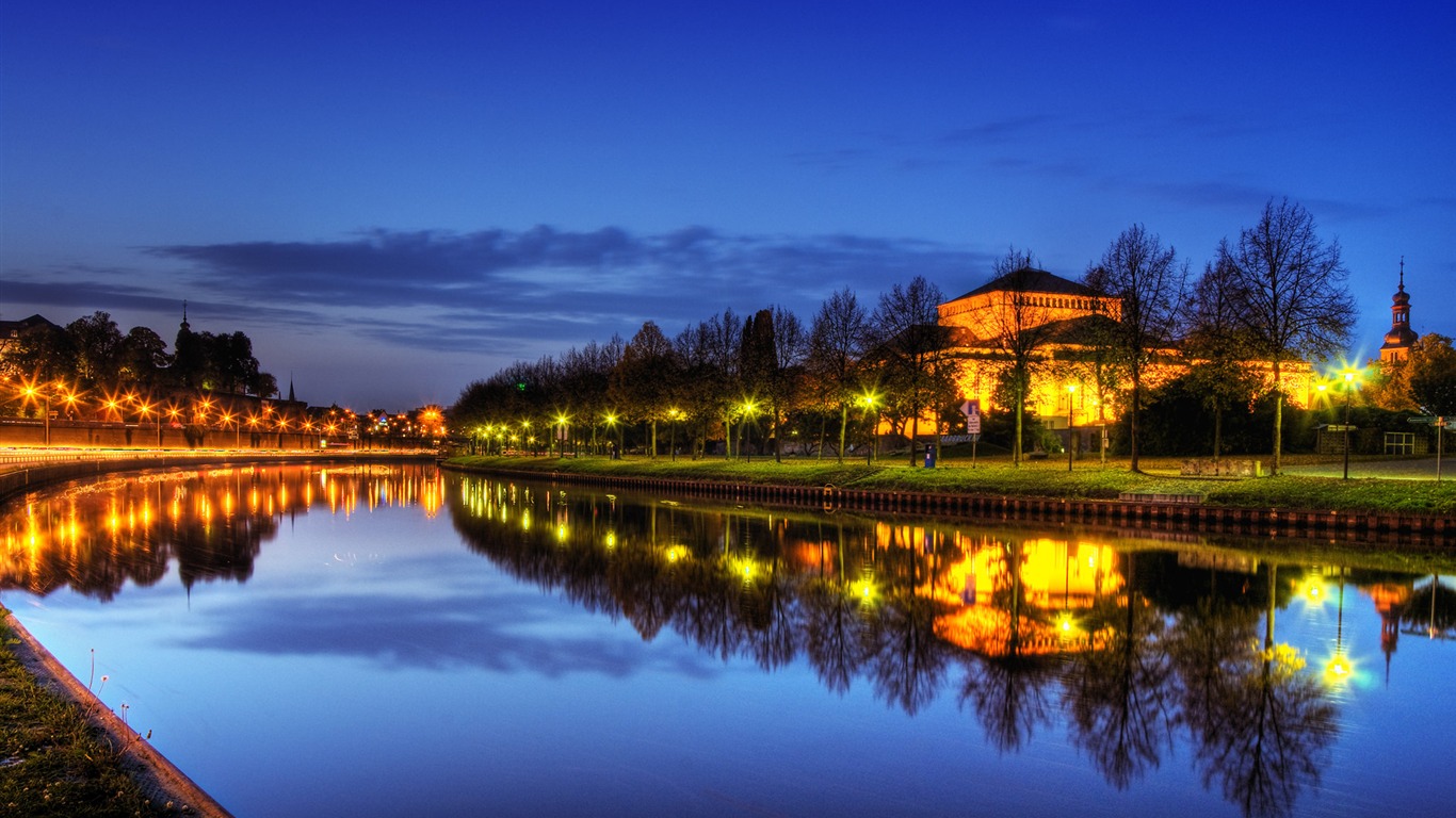 Saar_River_in_the_evening_-_landscape_wallpaper_Saarbrucken_Germany2011.5.24