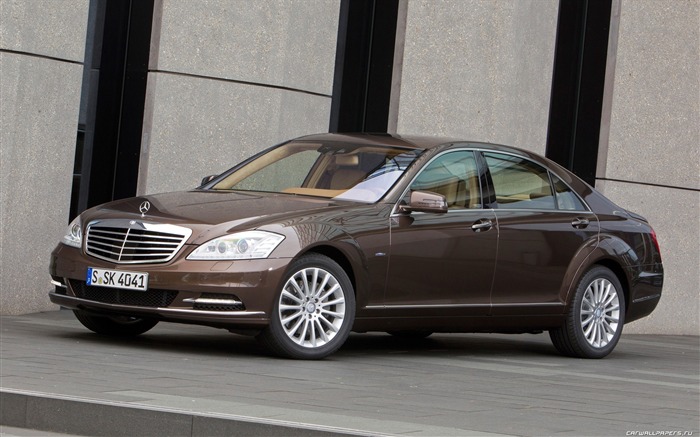 2010-Mercedes-Benz S350 BlueEFFICIENCY BlueTEC 13 Views:12390 Date:2011/5/24 23:26:13