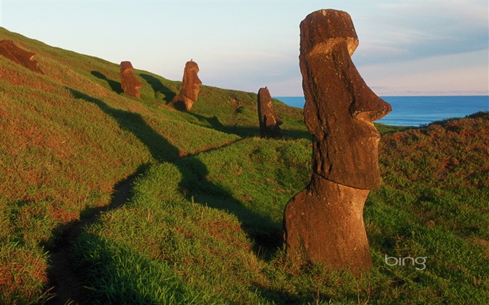 Les mystérieuses statues Moai sur l'île de Pâques fond d'écran Vues:37399