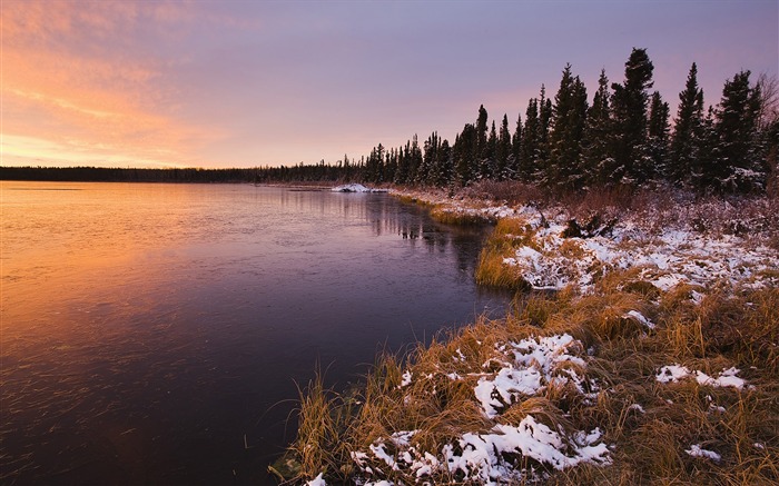 Lever du Yukon sur un fond d'écran lac gelé Vues:14198