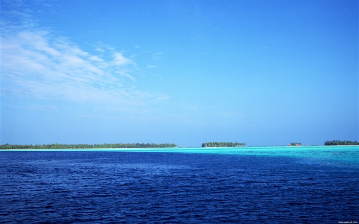 タヒチ島の空と海の水の壁紙 ブラウズ:37680