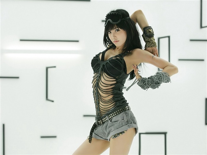 Chinese pop singer Jolin Tsai wallpaper 07 Views:15173 Date:2011/7/2 15:07:43