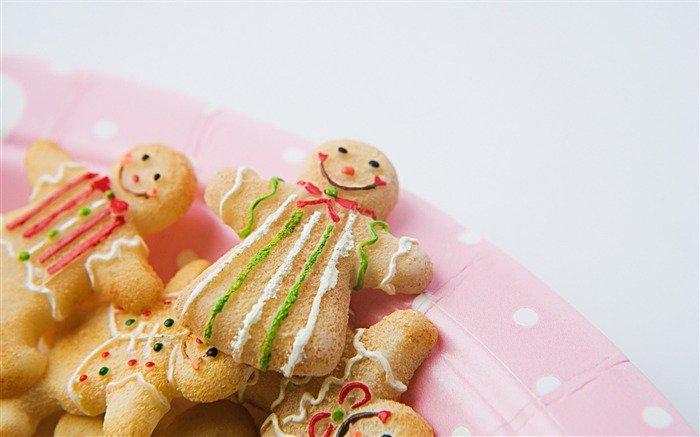 Cute Gingerbread Man Christmas Wallpaper Views:44982 Date:2011/7/17 10:21:33