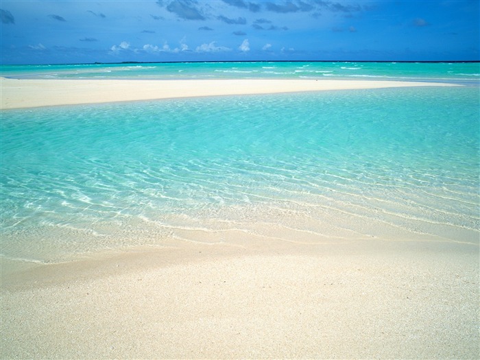 Maldives water beach wallpaper Views:54673 Date:2011/7/29 10:30:18