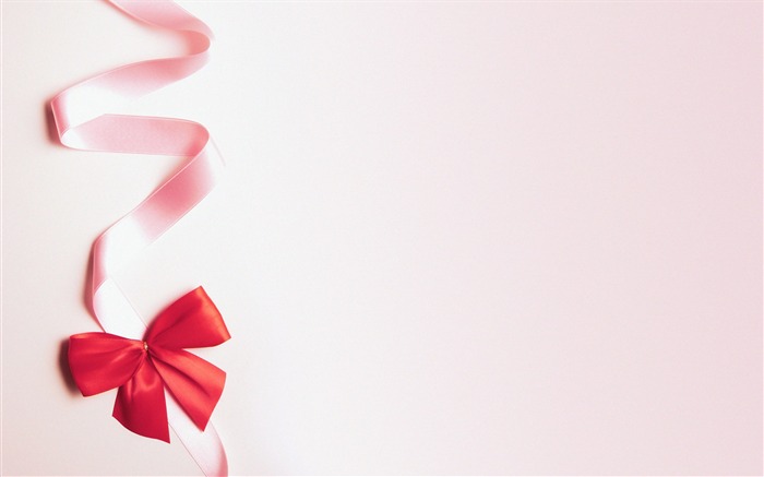 small Christmas decoration Pink Ribbon Wallpaper Views:96472 Date:2011/7/17 10:33:36