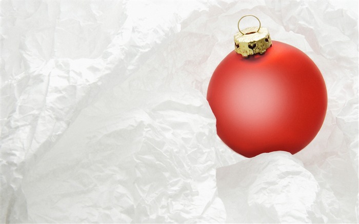 small Christmas decoration red Christmas balls wallpaper Views:15667 Date:2011/7/17 10:34:14