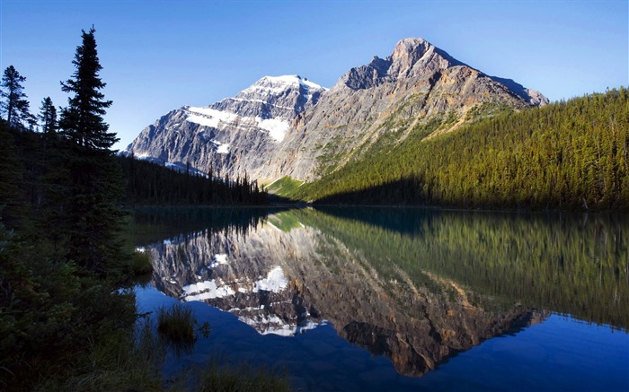 Papel de Parede 9 Jasper National Park-Cavell Lake Visualizações:13270