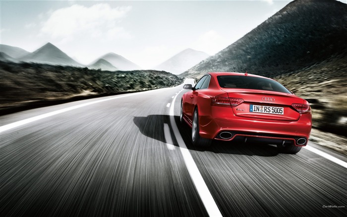 Audi RS5 desktop wallpaper 15 Views:16985 Date:2011/8/21 12:28:30