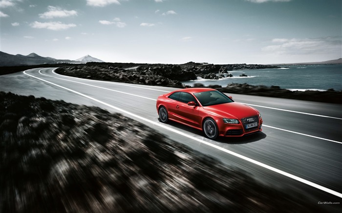 Audi RS5 desktop wallpaper 18 Views:15910 Date:2011/8/21 12:32:01