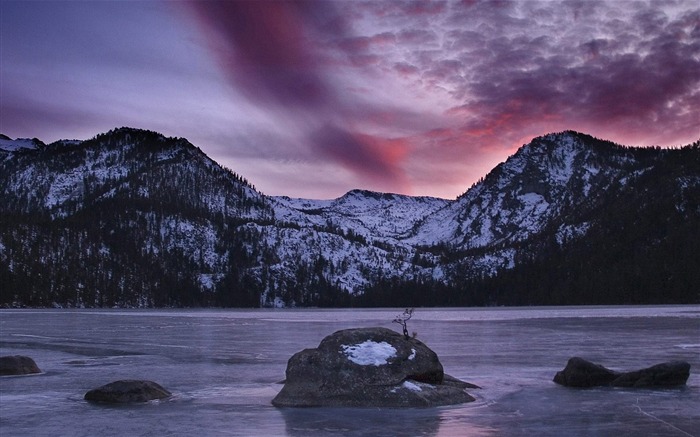 California Sierra Nevada-Cascade Lake wallpaper Views:11635 Date:2011/8/5 9:22:23