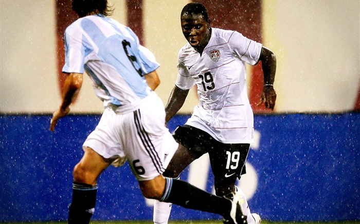 Freddy Adu - USA vs ARG Wallpaper Views:8277 Date:2011/8/27 11:18:33