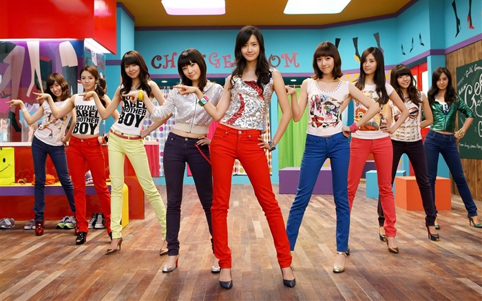 Korea Star-Girls Generation Wallpaper 15 Views:13043 Date:2011/8/24 6:40:42