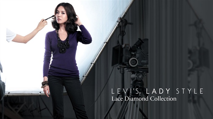 Levis lady style clothing wallpaper 12 Views:12178 Date:2011/8/19 6:51:53