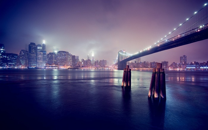 Beautiful city at night-Photography Desktop Wallpaper Views:31578 Date:2011/9/20 6:12:47