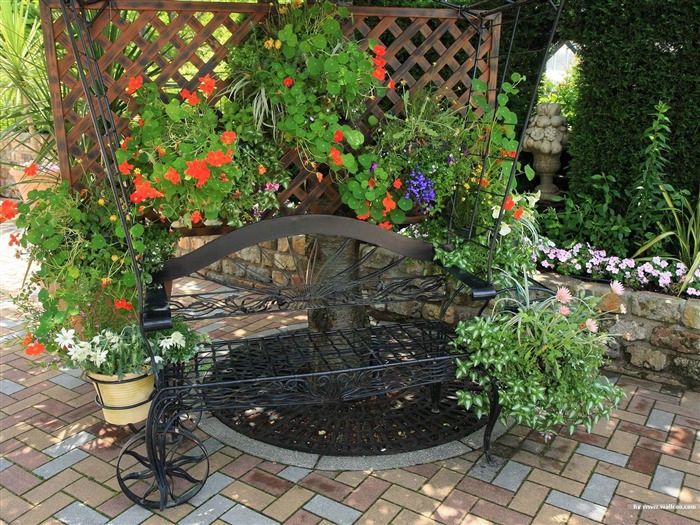 Flowers Basket Chair- Japanese garden art landscape wallpaper Views:14158 Date:2011/9/14 6:21:08