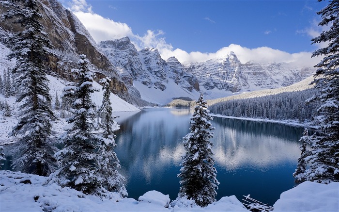 Winter Lake-landscape wallpaper selection Views:15832 Date:2011/9/17 10:13:34