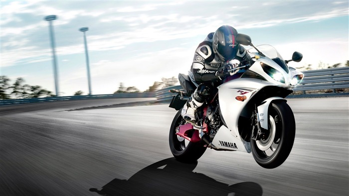 Yamaha- Motorcycle Wallpaper Views:23020 Date:2011/9/19 2:14:38