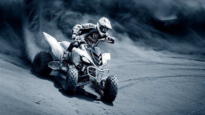 Yamaha Faire la course- Moto Wallpaper Vues:17329