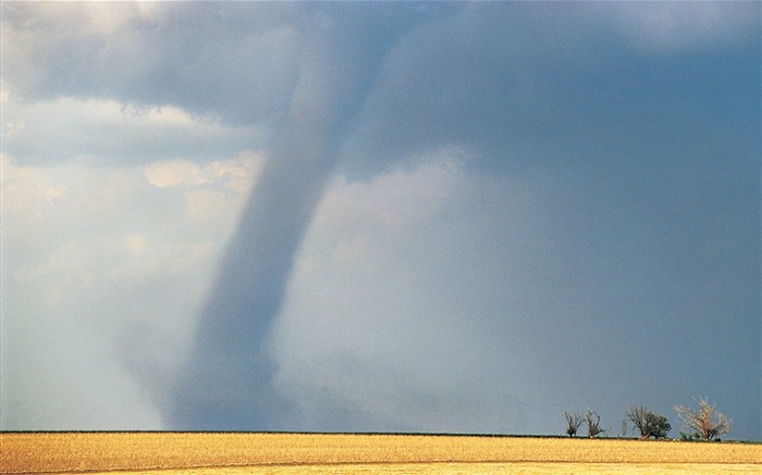 tornado path wallpaper Views:9877 Date:2011/9/3 8:16:05