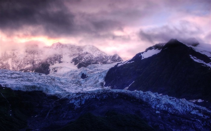 Glacier Sunrise-Landscape Desktop Wallpaper Views:11031 Date:2011/10/19 13:13:37