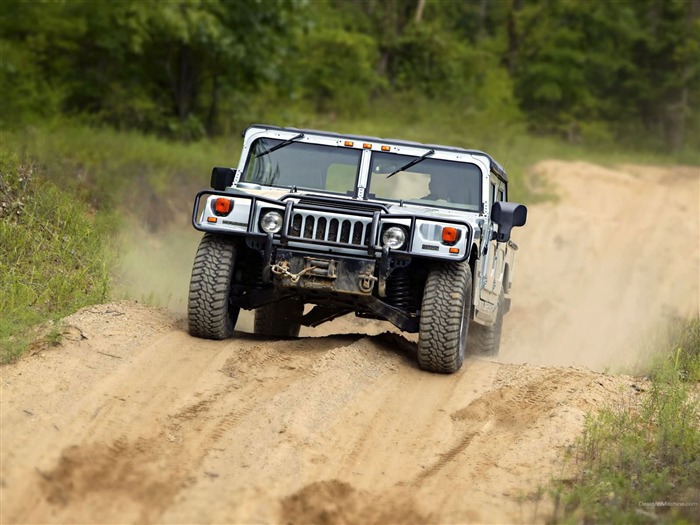 Veículos rodoviários off-road - o papel de parede da série Hummer H1 04 Visualizações:15989