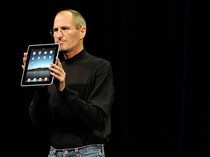 Steve Paul Jobs e seu Apple iPad Visualizações:10773