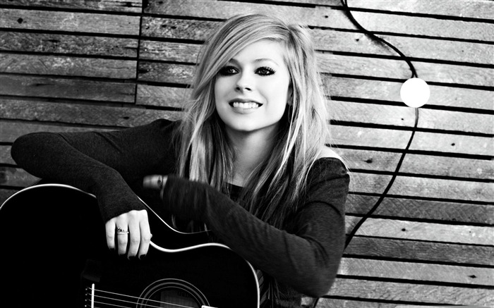 La chanteuse canadienne Avril Lavigne bureau d'image Vues:33748