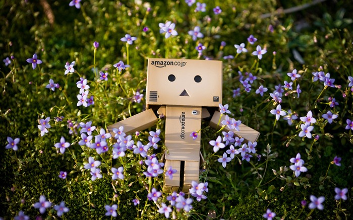 Danbo Springtime-Carton com as pessoas do filme Danbo Wallpaper Visualizações:21174