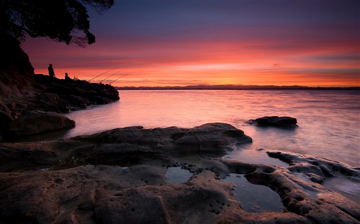 fishing at dusk-Landscape Desktop Picture Views:15519 Date:2011/11/25 23:50:06