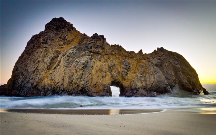 pfeiffer beach-Landscape Desktop Picture Views:11044 Date:2011/11/25 23:54:28