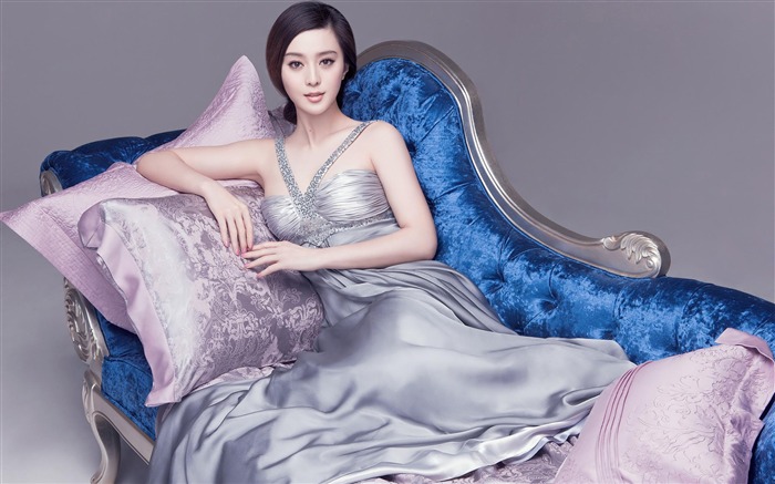 Fan Bingbing international stars Photo Desktop Wallpaper 17 Views:22718 Date:2011/12/25 14:43:49