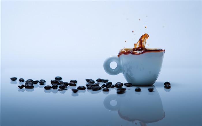 coffee splash-sweet foods Desktop Wallpaper Views:12467 Date:2011/12/25 14:11:47