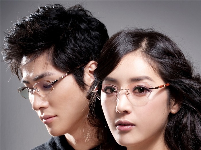 Charming beauty model glasses advertising Wallpaper Views:22212