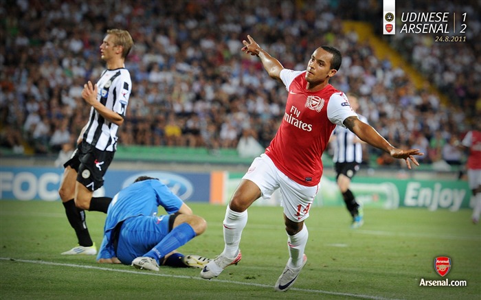 Udinese 1-2 Arsenal-Arsenal 2011-12 temporada Desktop wallpaper Visualizações:6901