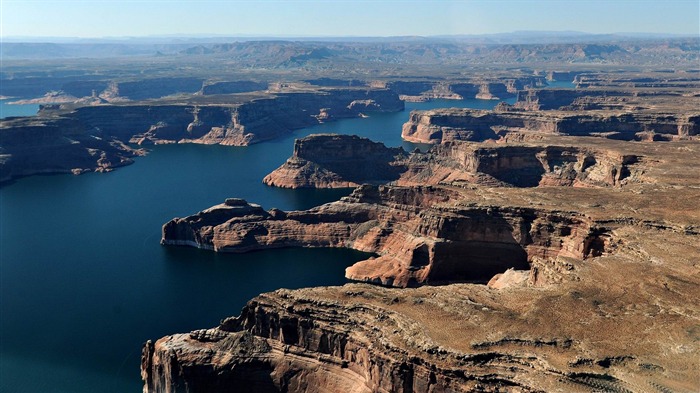 aerial view of canyon-Beautiful river landscape photography Views:10491 Date:2012/2/14 23:33:34