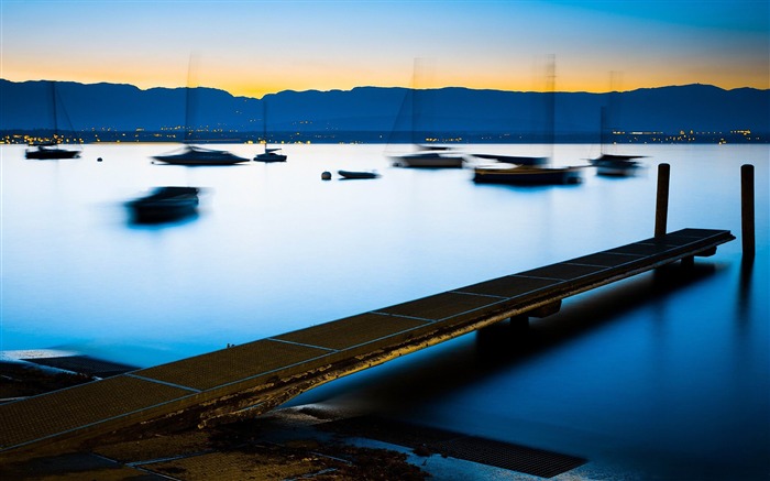 boats-Beautiful river landscape photography Views:11025 Date:2012/2/14 23:34:08