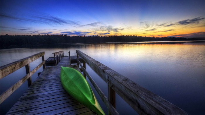 canoe boat-Beautiful river landscape photography Views:10037 Date:2012/2/14 23:34:48