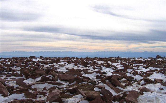 terra rochosa inverno-paisagem natural papel de parede de mesa Visualizações:10093