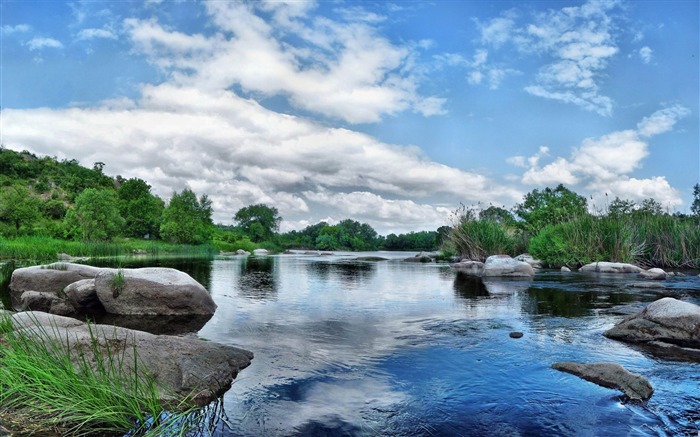 cielo azul y fotografía de paisaje de banco de río-río Vistas:19814