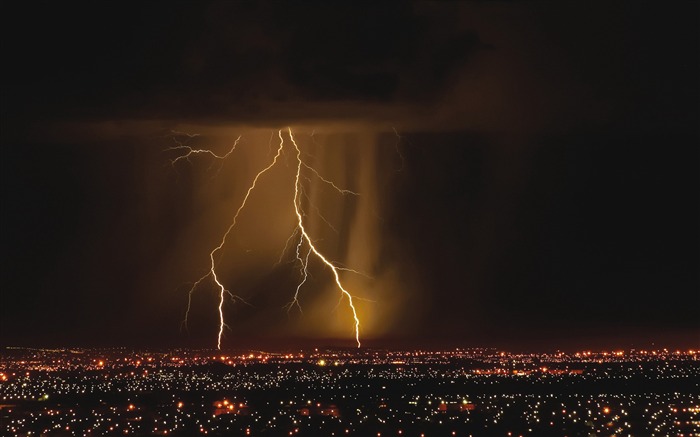 relâmpago noturno - belo papel de parede da paisagem natural Visualizações:16346