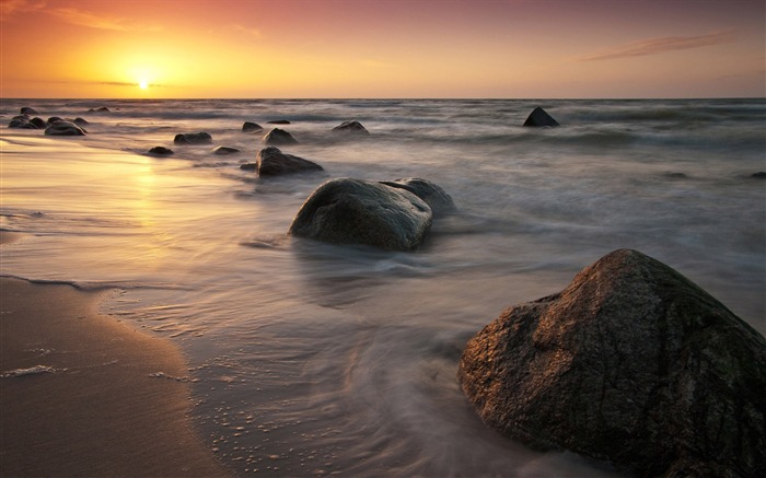 Golden sun and the sea-Charm of German natural scenery Views:10056 Date:2012/4/19 0:06:25