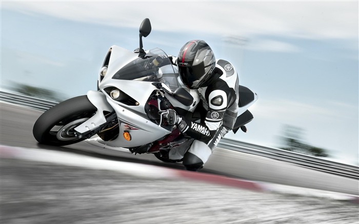 Yamaha Factory Racing Motion-Top Sportbike photo wallpaper Views:8447 Date:2012/4/27 13:31:50