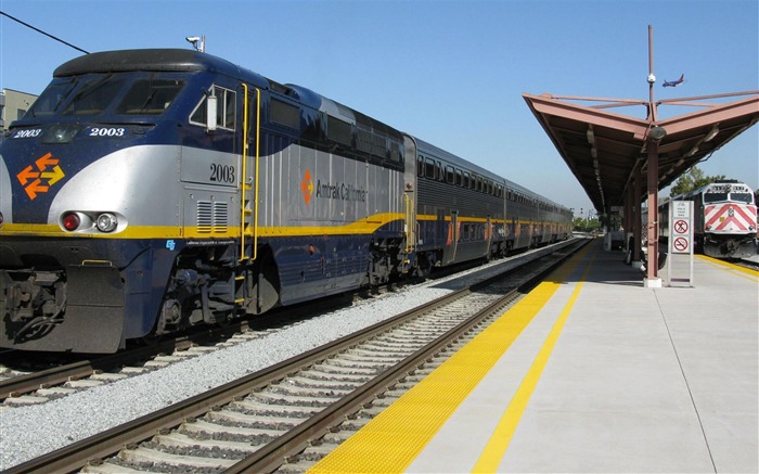 Amtrak Shinkansen-transport photography wallpaper Views:13667 Date:2012/5/17 0:06:56