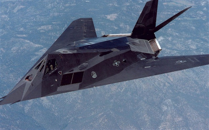 F 117 Nighthawk Lockheed-Military aircraft wallpaper Visualizações:36611