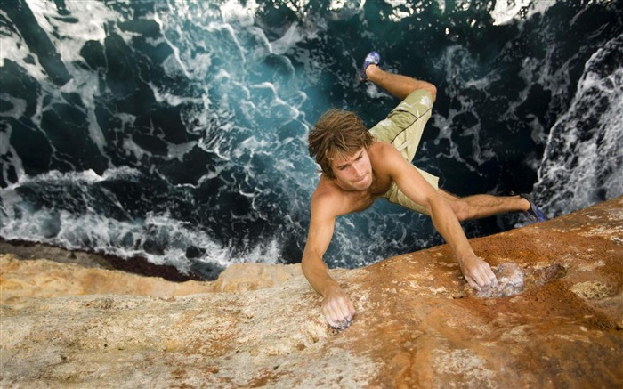 Rock climbing-Sport wallpaper Views:31400 Date:2012/5/11 22:16:51