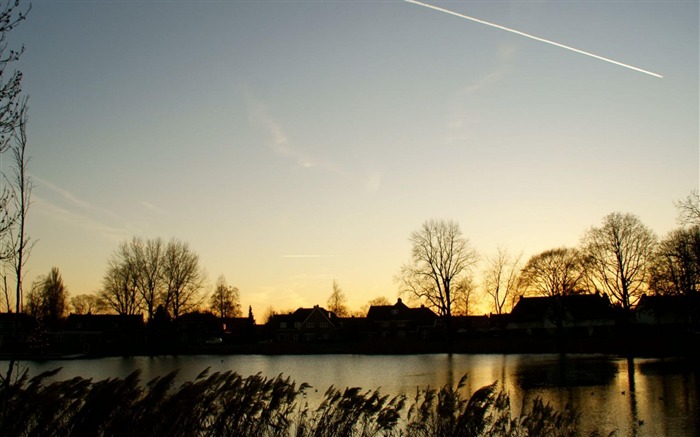 Village Lake Meteor-Natural landscape fondo de pantalla HD Vistas:8837