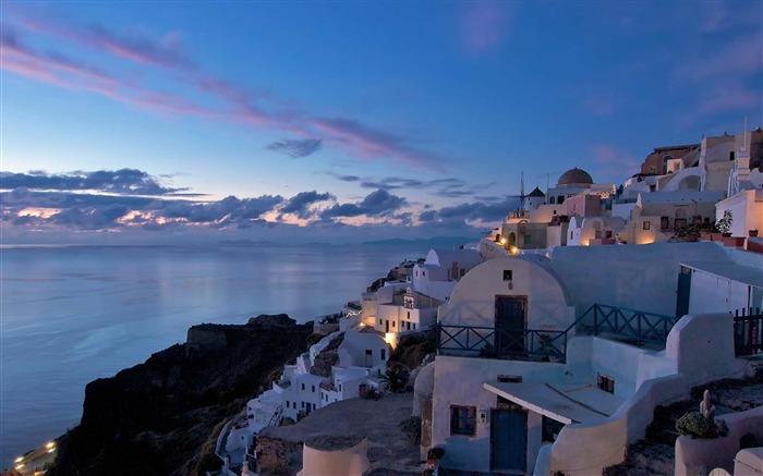 après le coucher du soleil dans le village d'Oia-Photographie paysage fond d'écran Vues:11508