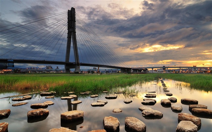 sunset architecture bridge city-City Landscape Wallpaper Views:9922 Date:2012/5/6 12:21:14