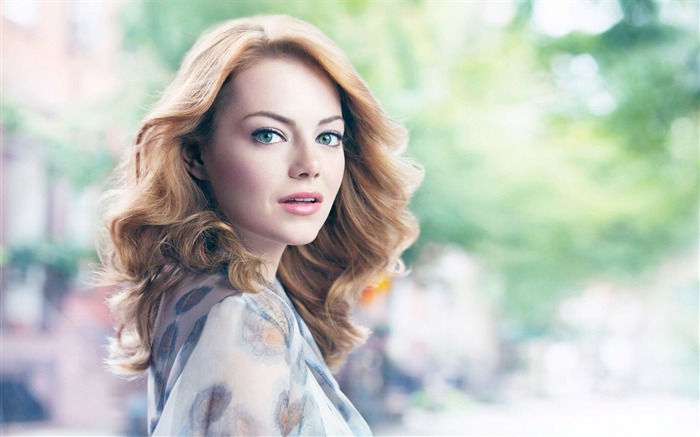 Emma Stone beautiful actress wallpaper 01 Views:12540 Date:2012/6/23 15:56:50