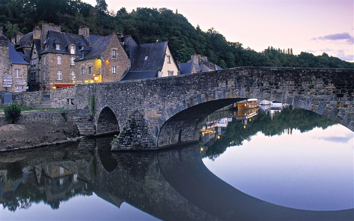 France Rural Bridge-city photography wallpaper Views:13479 Date:2012/6/17 14:23:48